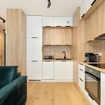 شقة Cozy With Parking In By Renters بوزنان