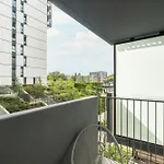 Cozy With Parking In By Renters شقة *