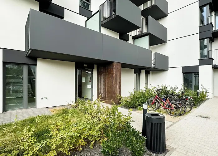 Cozy With Parking In By Renters