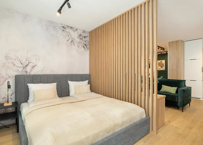 Cozy With Parking In By Renters Daire *